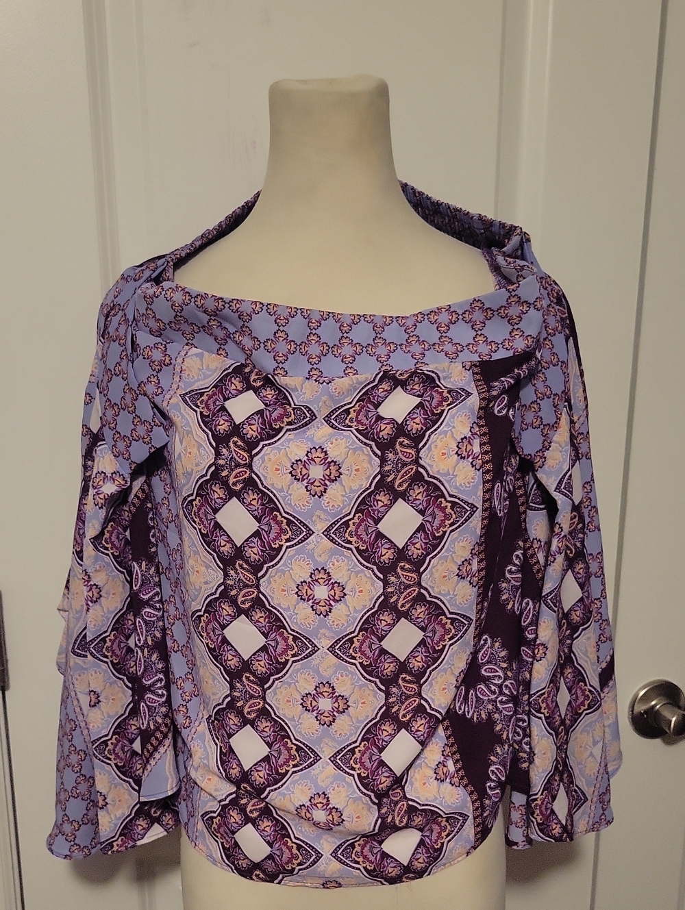 VENUS Lavender and Deep Purple Patterned Blouse